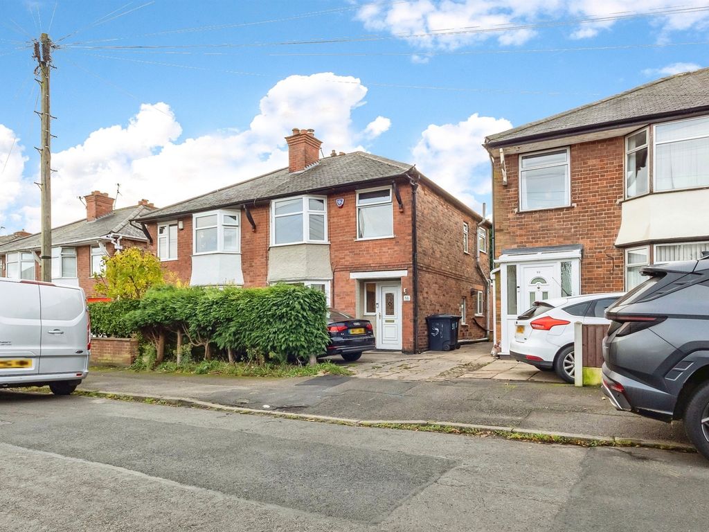 3 bed semidetached house for sale in Cliff Road, Carlton, Nottingham