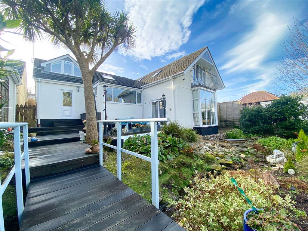 5 bed detached bungalow for sale in Grist Lane, Angarrack, Hayle TR27