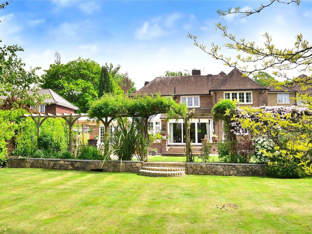 5 bed detached house for sale in Upper Hartfield, Hartfield TN7, £