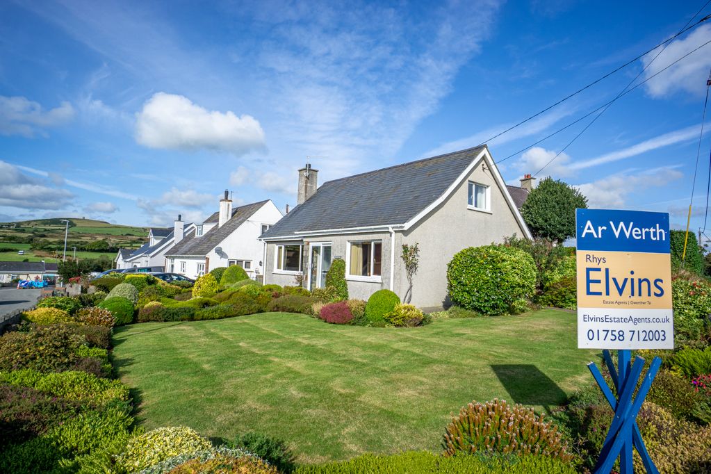 4 bed detached house for sale in Lon Pin, Llanbedrog LL53 Zoopla