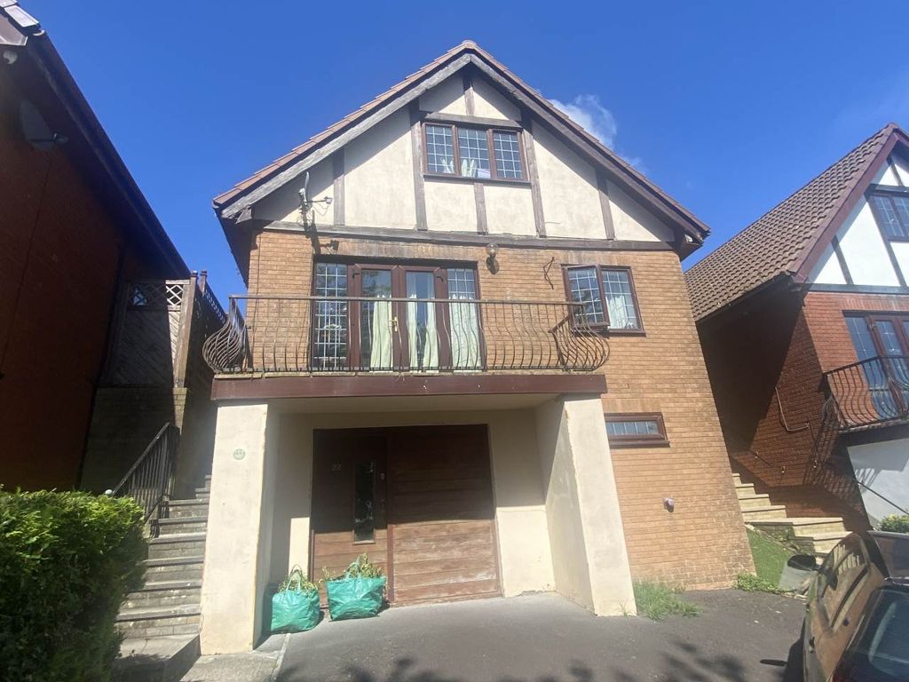 4 bed detached house to rent in The Woodlands, Brackla, Bridgend CF31