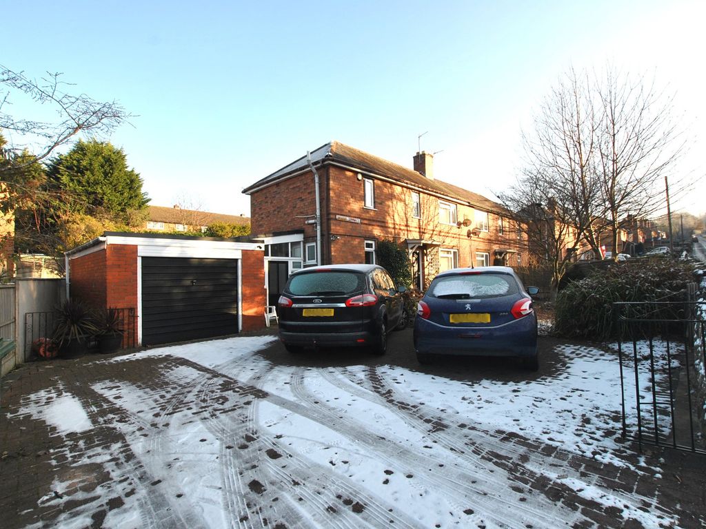 3 bed semidetached house for sale in Harris Terrace, The Rock, Telford