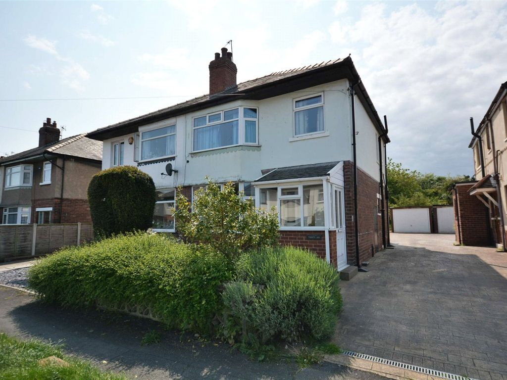 3 bed semidetached house for sale in Willans Avenue, Rothwell, Leeds