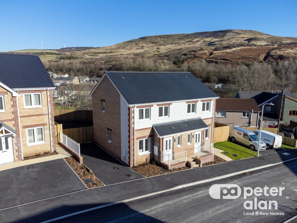 New home, 2 bed semidetached house for sale in Nant Y Ffyrling