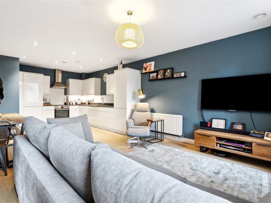 2 bed flat for sale in Wandsworth High Street, London SW18 Zoopla
