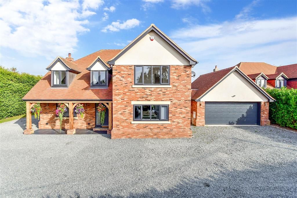 4 bed detached house for sale in Chapel Lane, Broad Oak, Canterbury