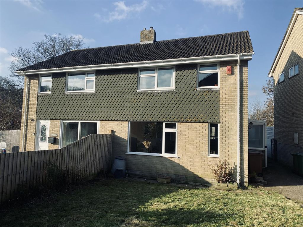 3 bed semidetached house for sale in Brook Close, Plympton, Plymouth
