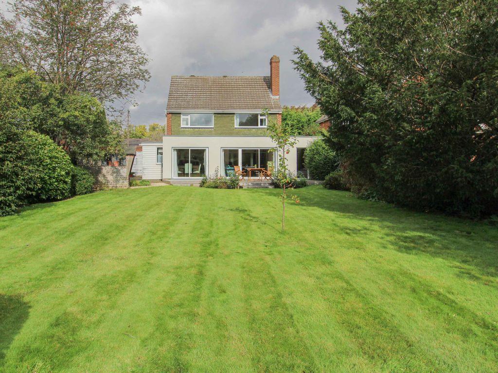 4 bed detached house for sale in Welholme Avenue, Grimsby DN32, £