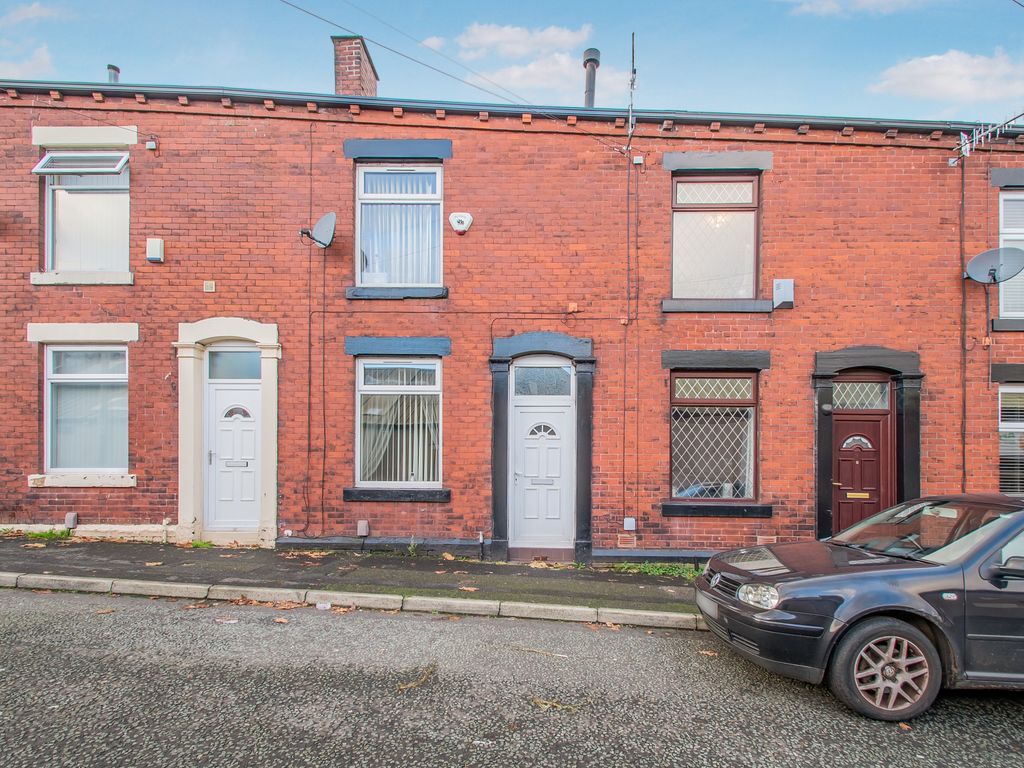 3 bed terraced house for sale in Glebe Street, Oldham OL2, £119,000