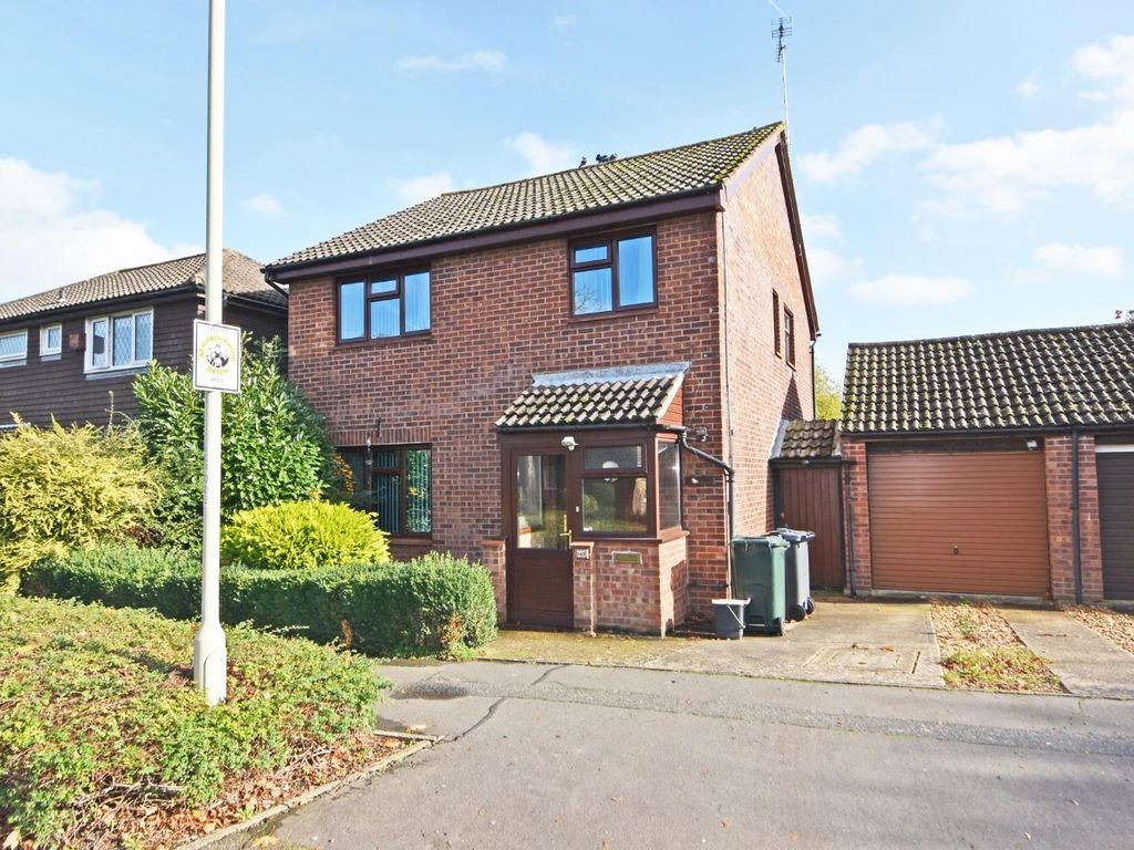 4 bed detached house for sale in Lakemead, Singleton, Ashford TN23 Zoopla