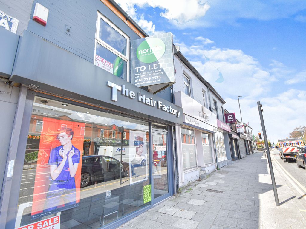 Commercial property to let in Bury New Road, Prestwich, Manchester M25