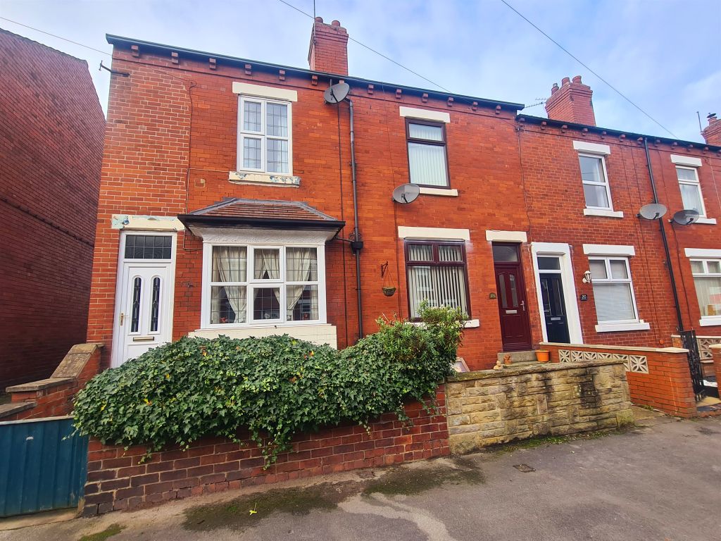 2 bed end terrace house for sale in Middleton Avenue, Rothwell, Leeds