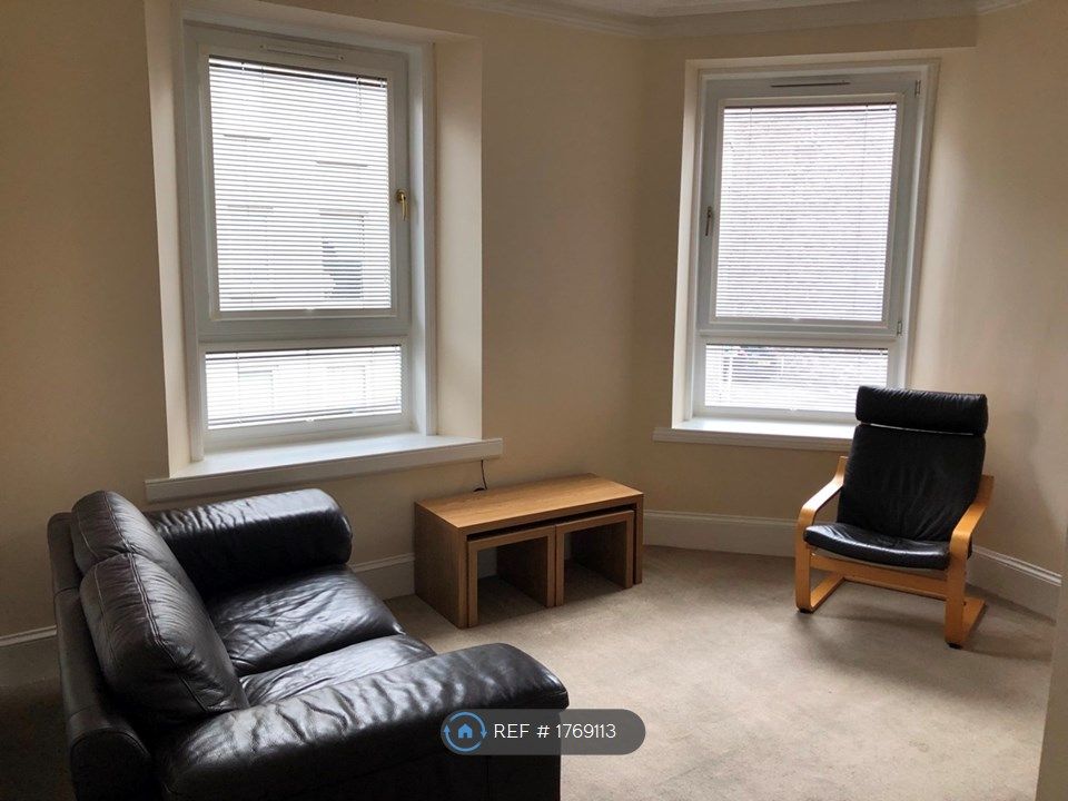 2 bed flat to rent in Urquhart Road, Aberdeen AB24 Zoopla