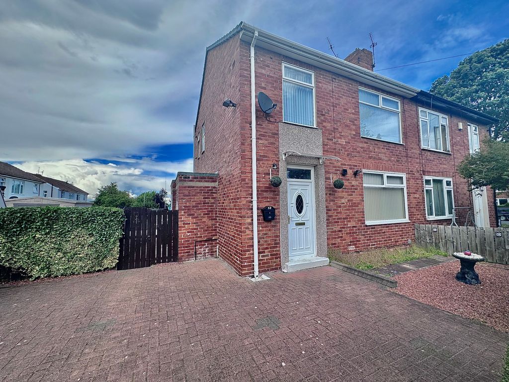 3 bed semidetached house for sale in Goathland Avenue, Longbenton