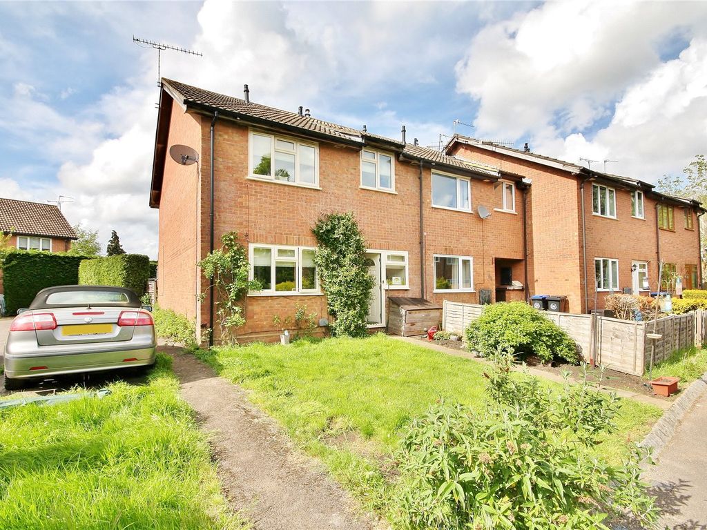 2 bed end terrace house for sale in Armadale Road, Goldsworth Park