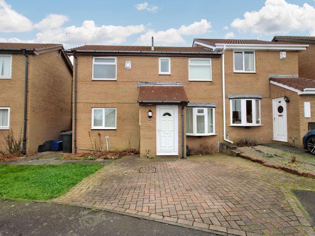 2 bed semidetached house for sale in Dereham Court, Westerhope