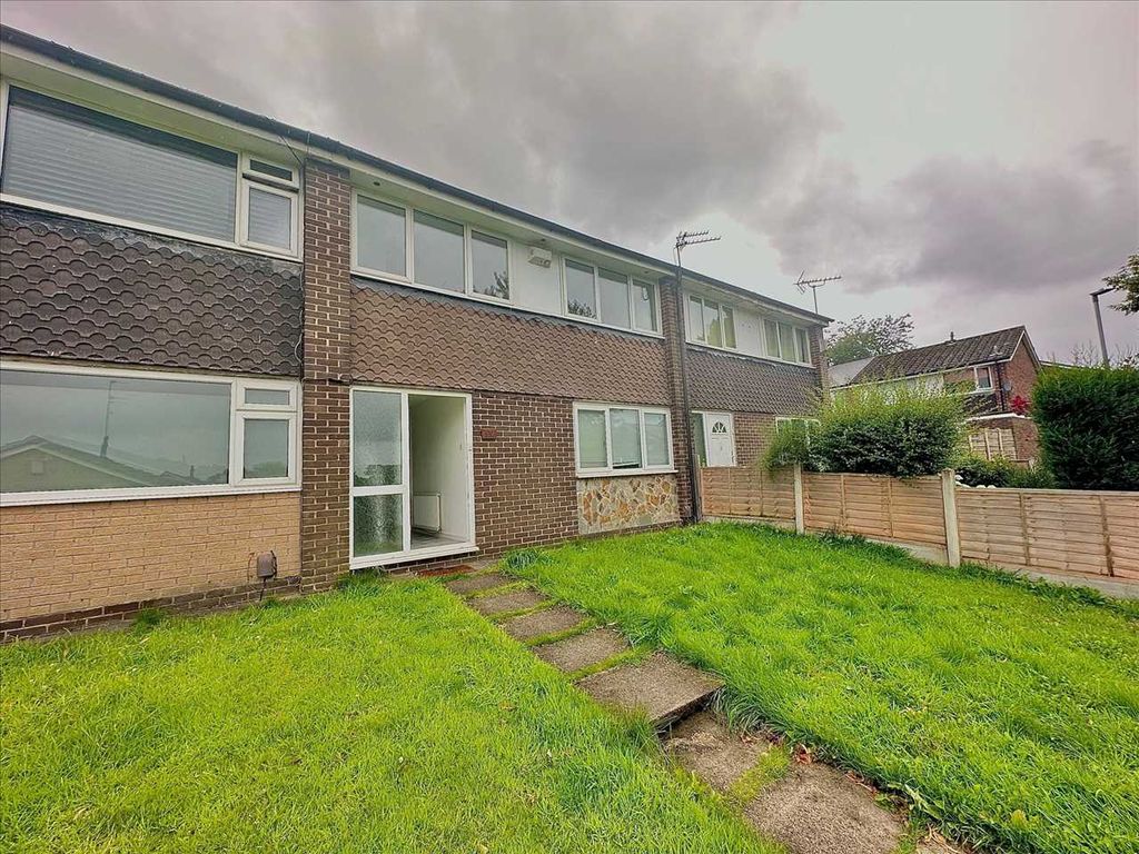 3 bed end terrace house to rent in Micklehurst Green, Offerton