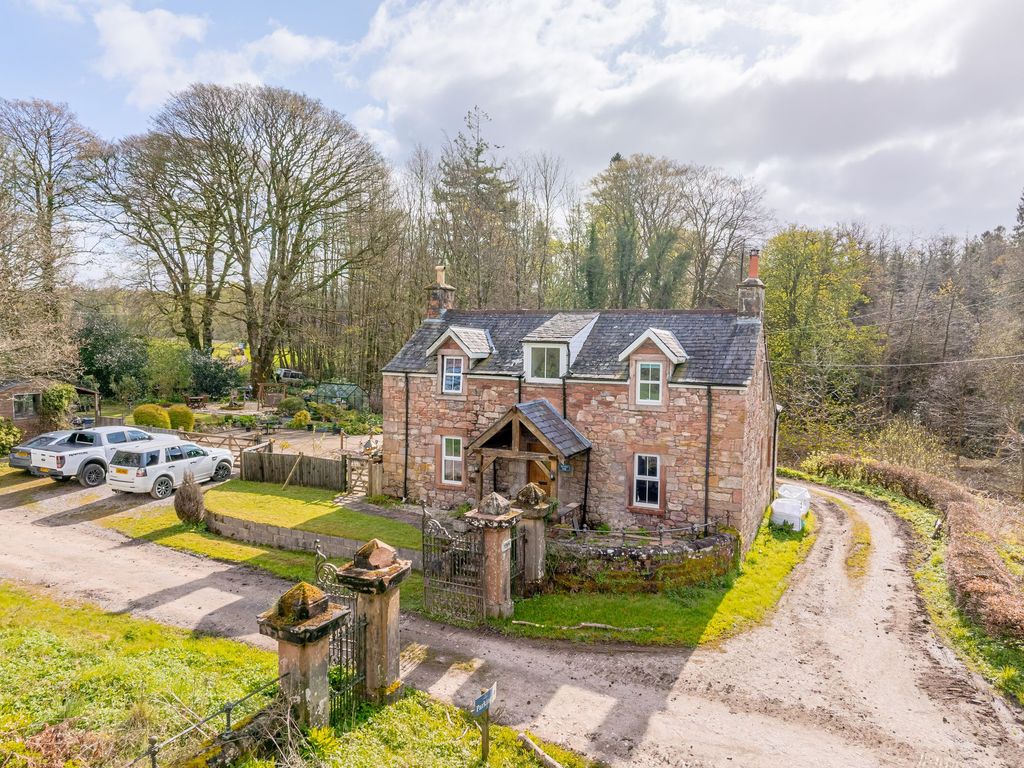 4 bed cottage for sale in Burnfoot Lodge, Springkell DG11, £385,000