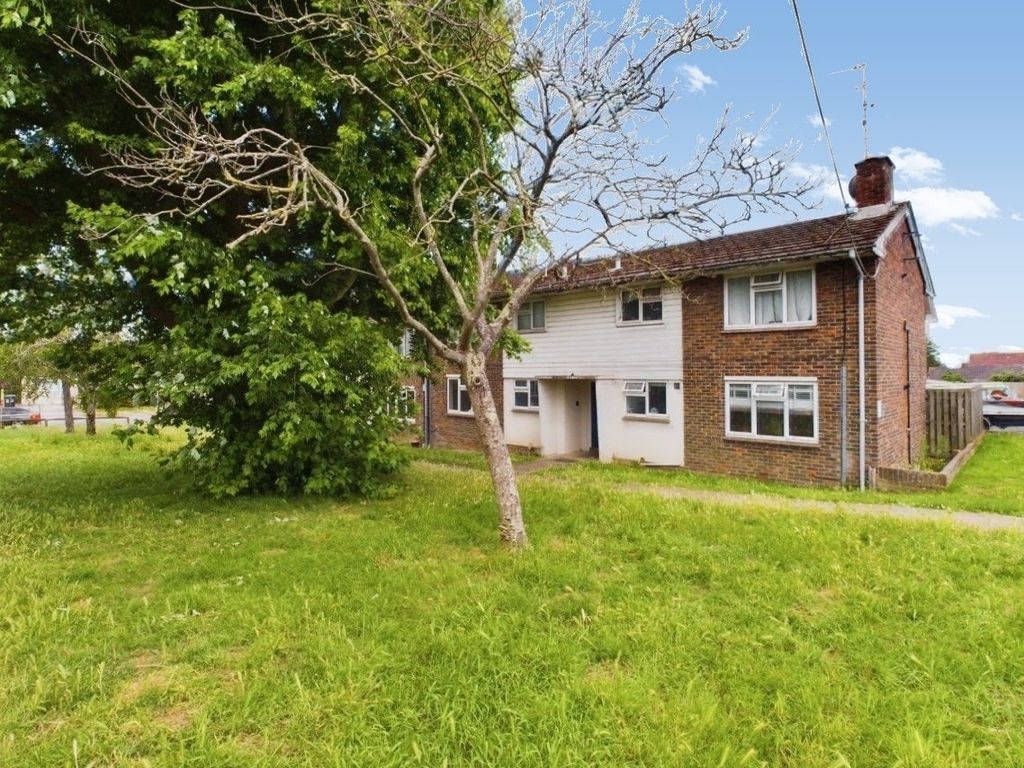 1 bed flat for sale in Millfield, Sompting, Lancing BN15 Zoopla