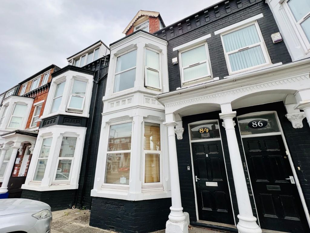 8 bed terraced house for sale in Borough Road, Middlesbrough TS1 Zoopla