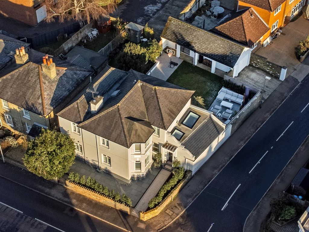 4 bed property for sale in Bengeo Street, Hertford SG14 Zoopla