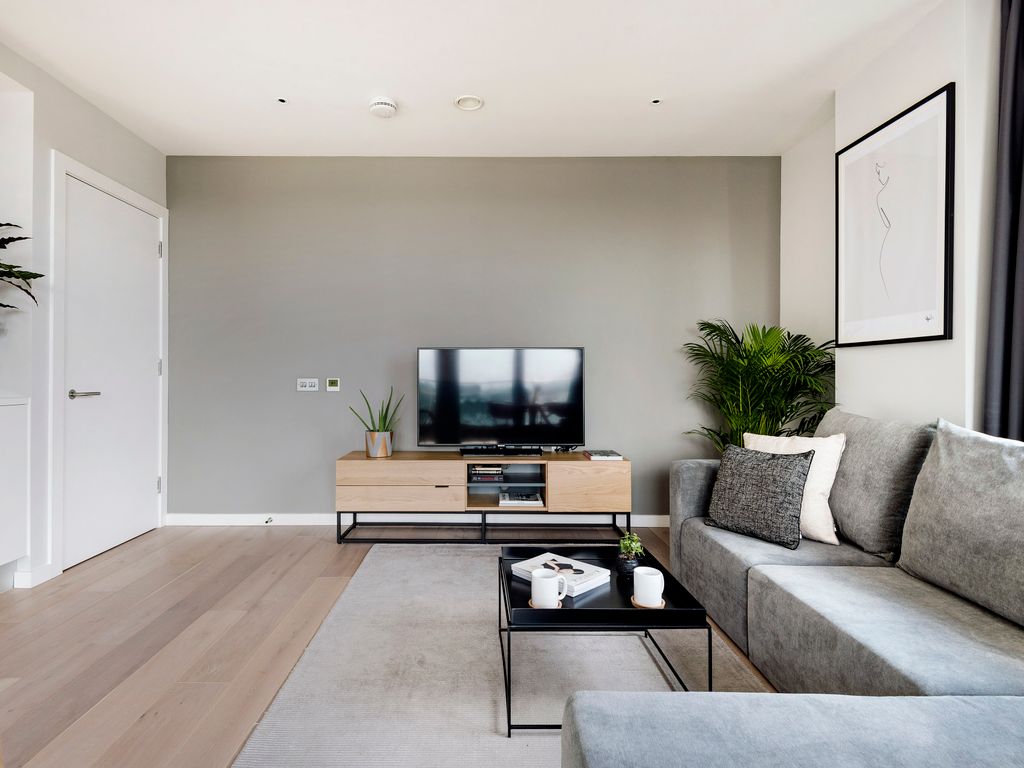 2 bed flat to rent in Torbay Lane, London NW1, £4,950 pcm Zoopla