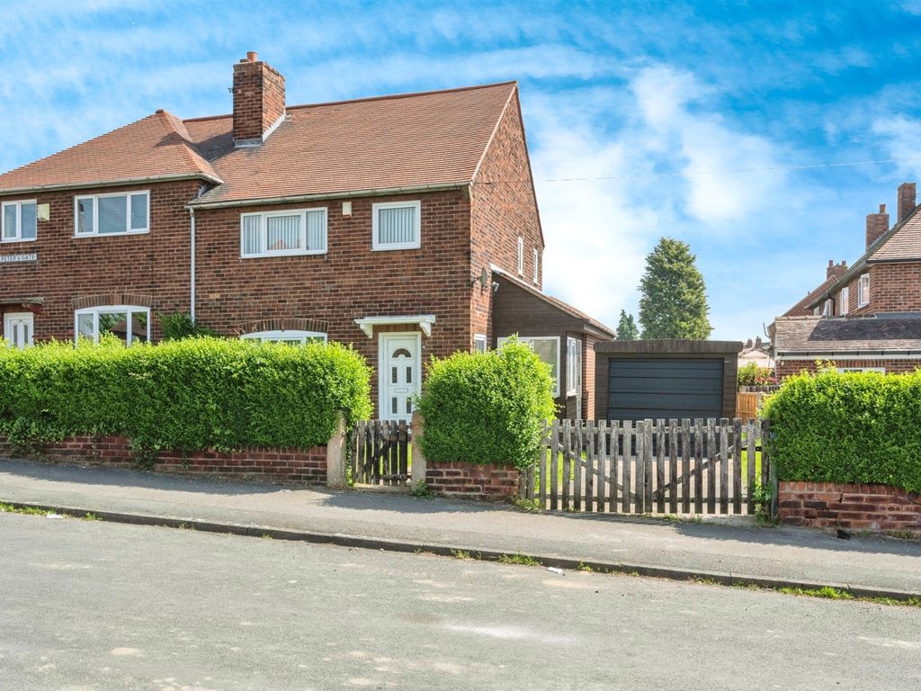 3 bed semidetached house for sale in St. Peters Gate, Thurnscoe