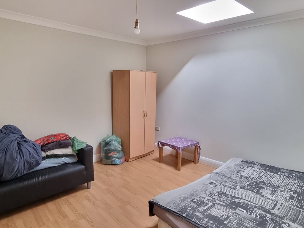 1 bed flat to rent in Lea Bridge Road, Leyton, London E10 Zoopla