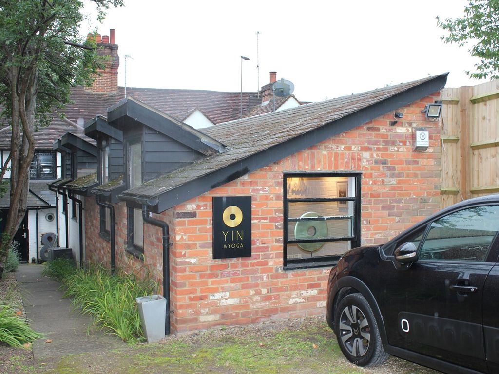 Office to let in High Street, Chalfont St Giles HP8, £12,000 pa Zoopla