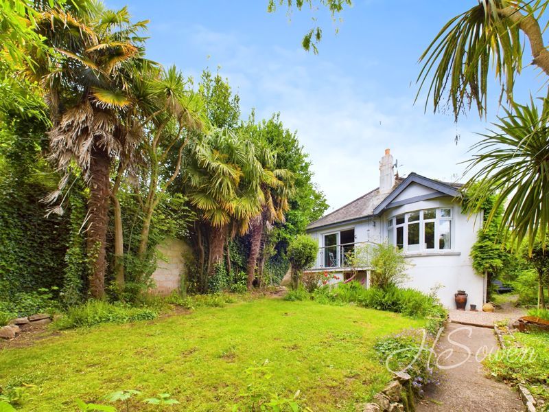 3 bed bungalow for sale in Thurlow Road, Torquay TQ1, £375,000 Zoopla