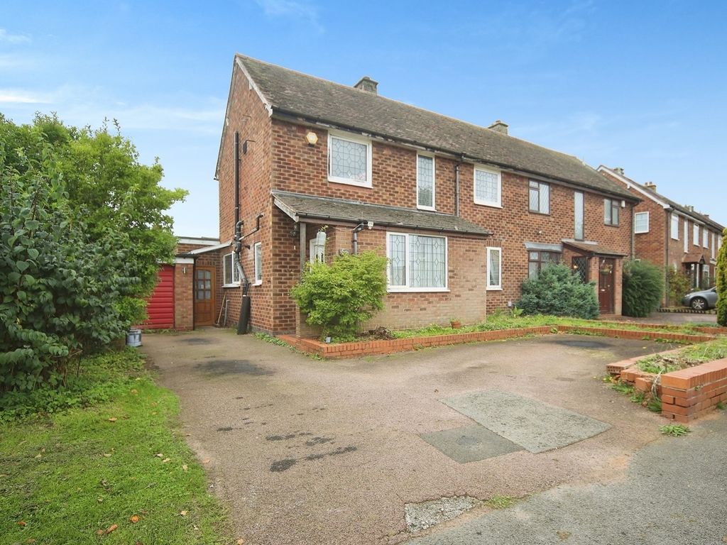 3 bed semidetached house for sale in Cornyx Lane, Solihull B91, £