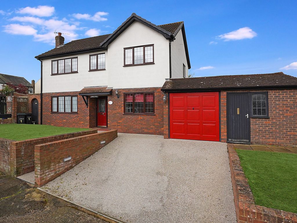 3 bed detached house for sale in Jellicoe Avenue West, Gravesend DA12