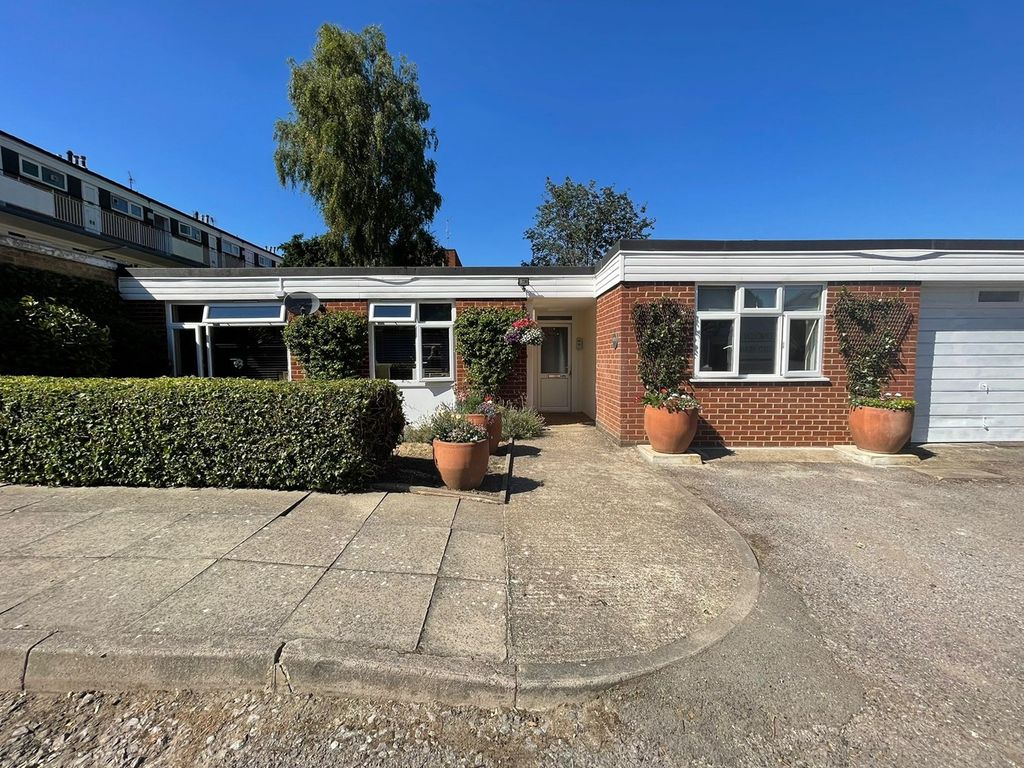 3 bed bungalow for sale in Preston Hill, Harrow HA3 Zoopla