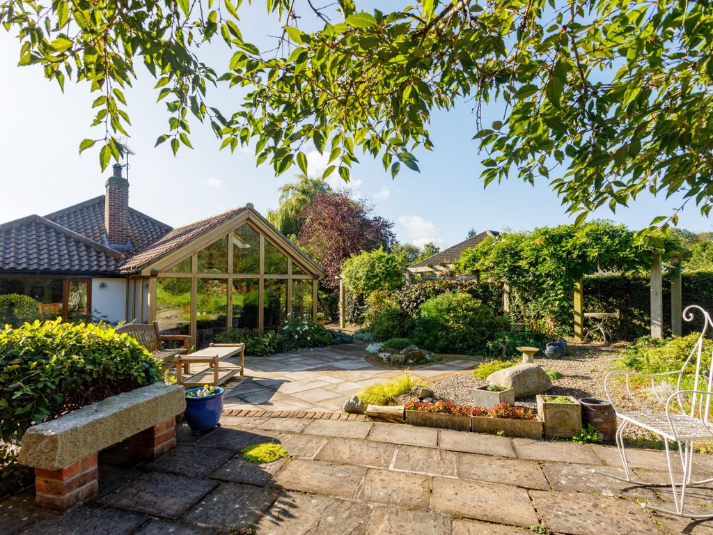 3 bed bungalow for sale in Belmont Avenue, Calcutt, Knaresborough HG5