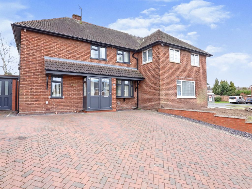 3 bed semidetached house for sale in Deans Road, Eastfield