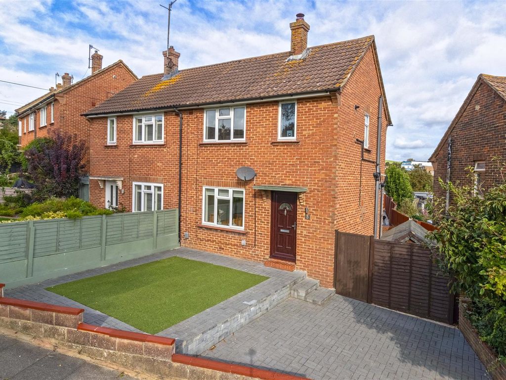 2 bed property for sale in Stonery Close, Portslade, Brighton BN41, £