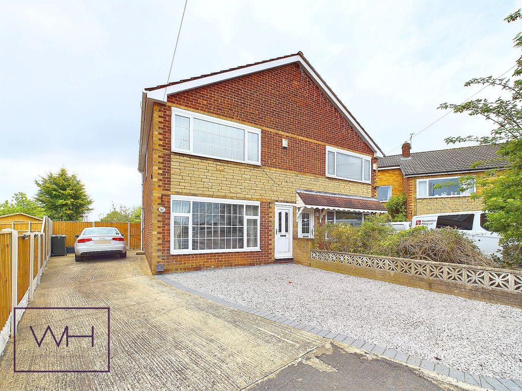 3 bed semidetached house for sale in Kendall Road, Bentley, Doncaster