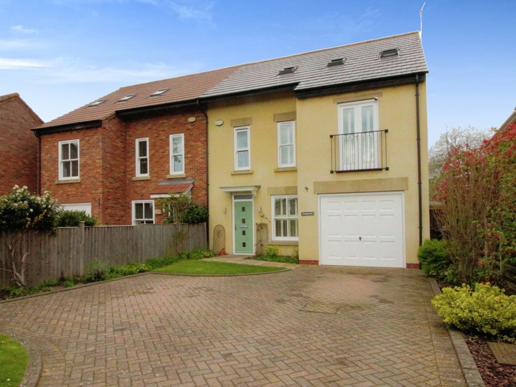5 bed semidetached house for sale in Main Street, Elvington, York YO41