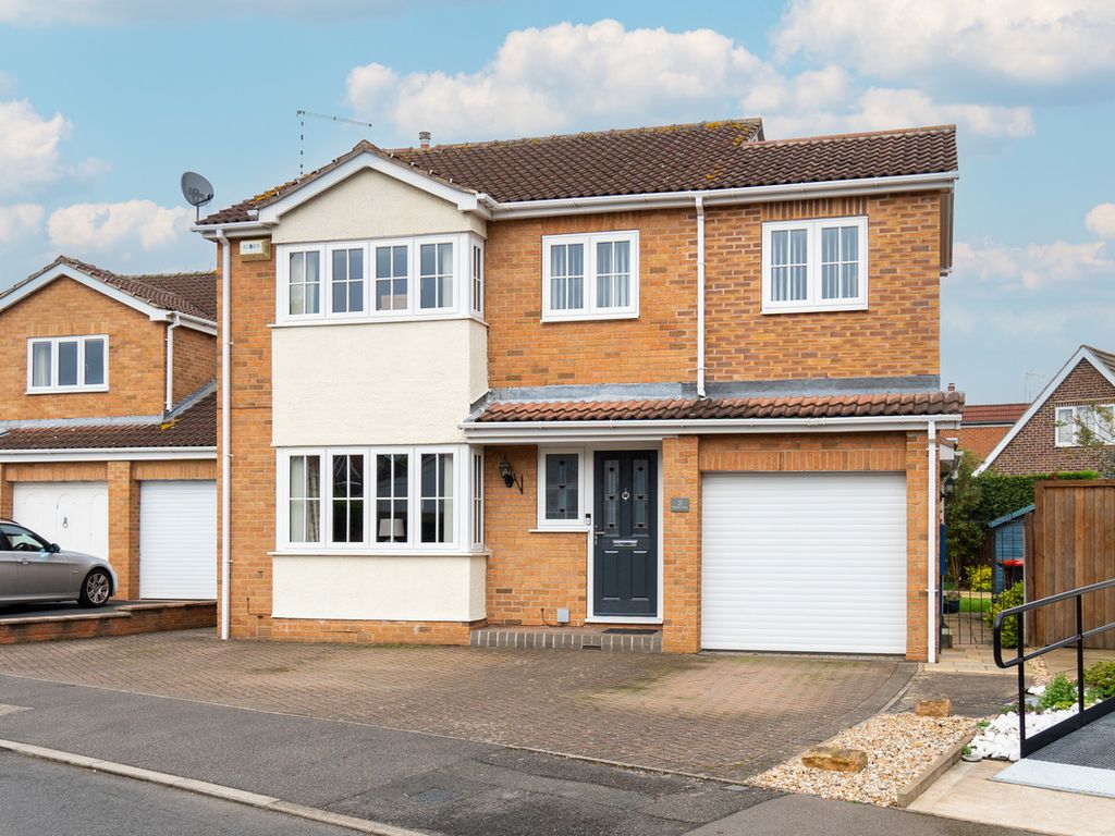 4 bed detached house for sale in Orpean Way, Toton NG9, £425,000 Zoopla