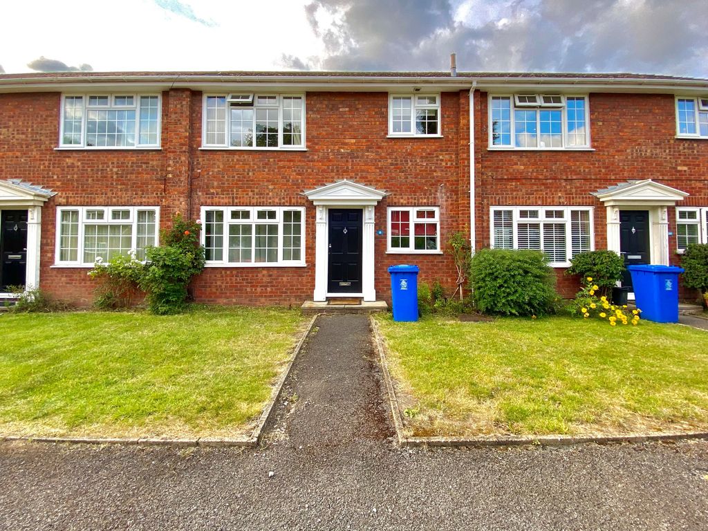 1 bed for sale in Ray Lea Road, Maidenhead SL6, £244,950