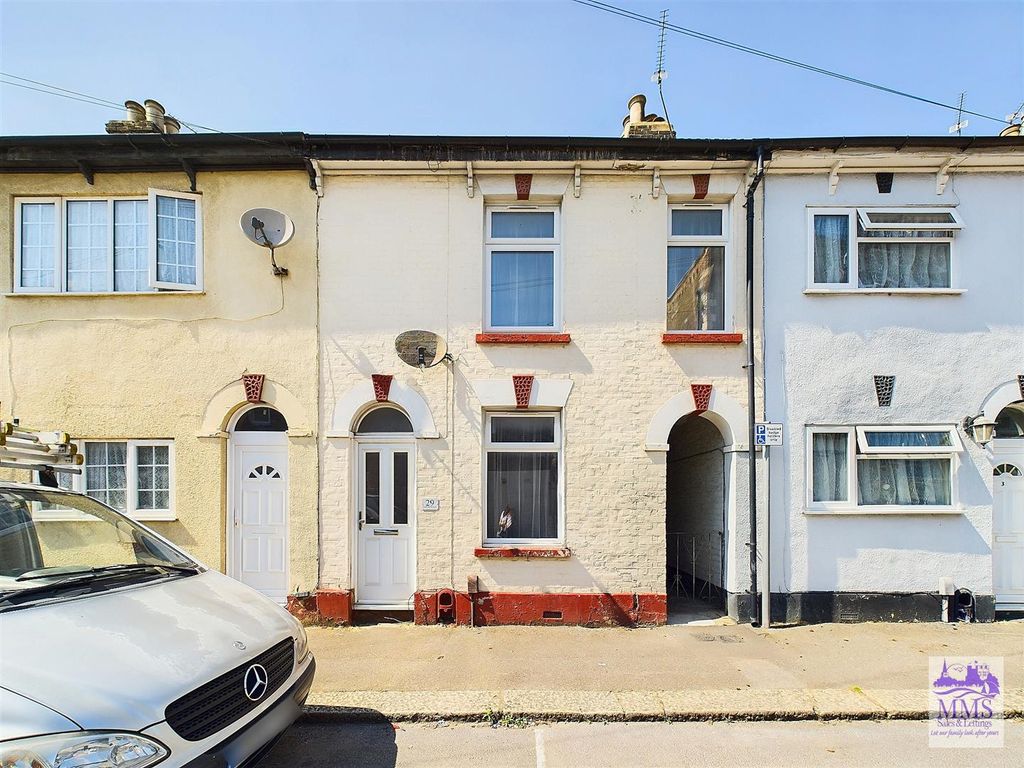 2 bed terraced house for sale in South Eastern Road, Strood, Rochester