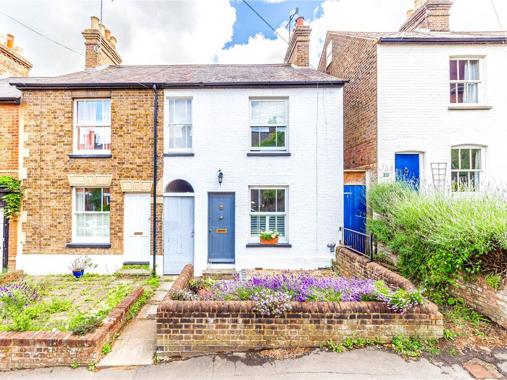 2 bed terraced house for sale in Cross Oak Road, Berkhamsted