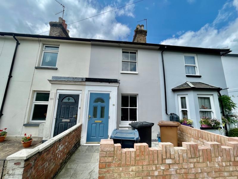 2 bed terraced house to rent in Twyford Road, Stortford CM23