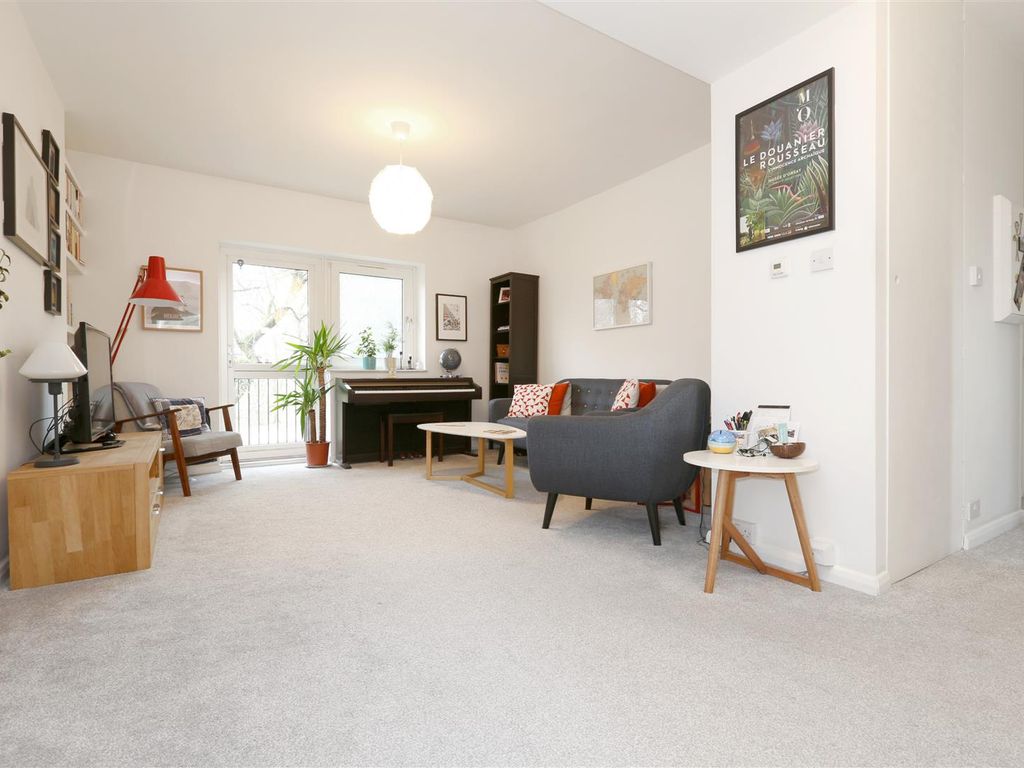 2 bed flat for sale in Mary Macarthur House, Warley Street, London E2