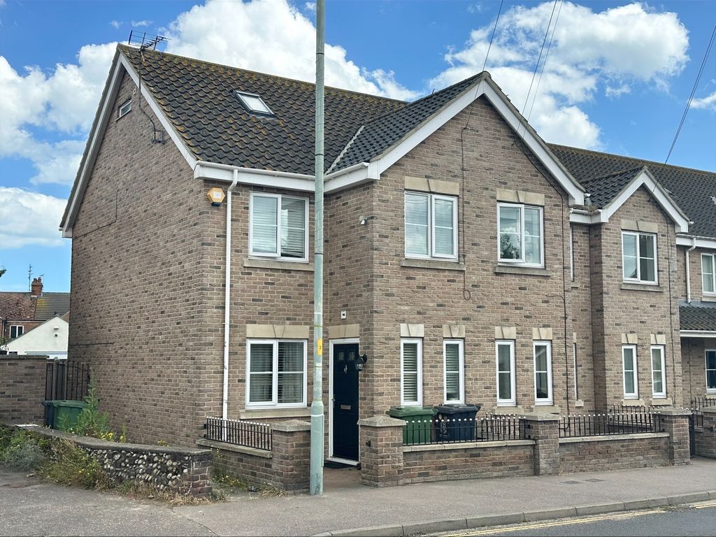 4 bed terraced house for sale in High Street, CaisterOnSea, Great