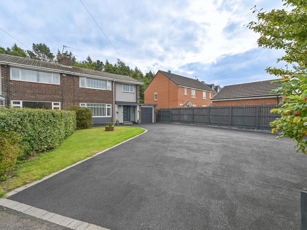 3 bed semidetached house for sale in Meadway, Forest Hall NE12 Zoopla