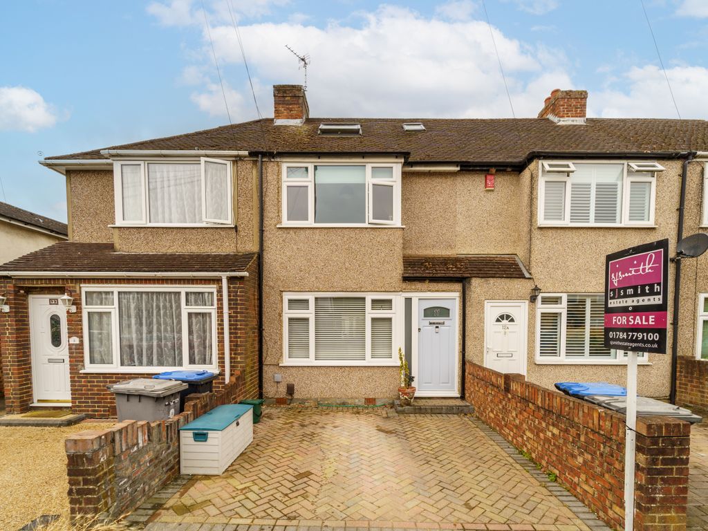 3 bed terraced house for sale in Ashleigh Avenue, Egham TW20, £475,000