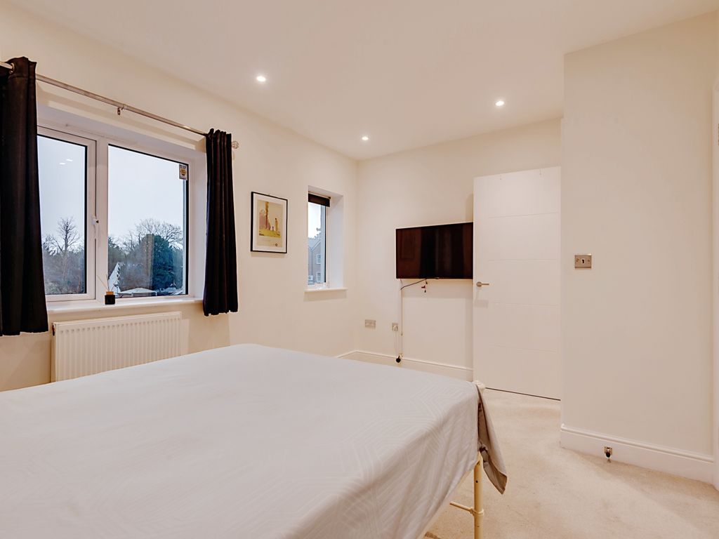 20-22 High Street Iver SL0  