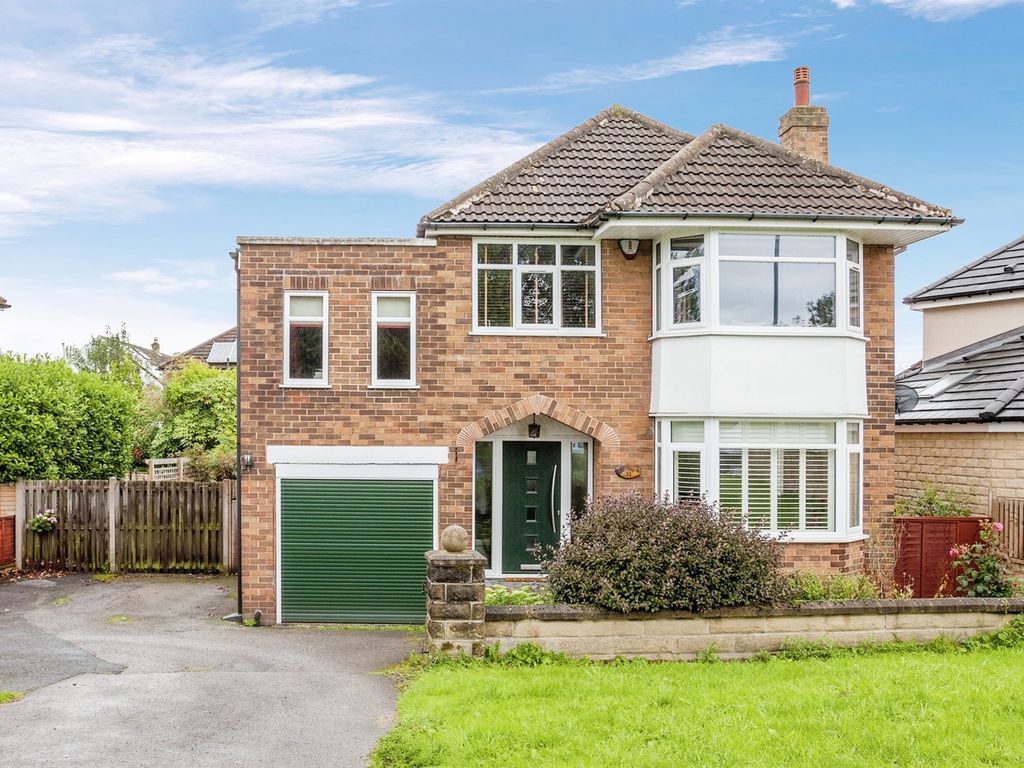 4 bed detached house for sale in Standbridge Lane, Crigglestone