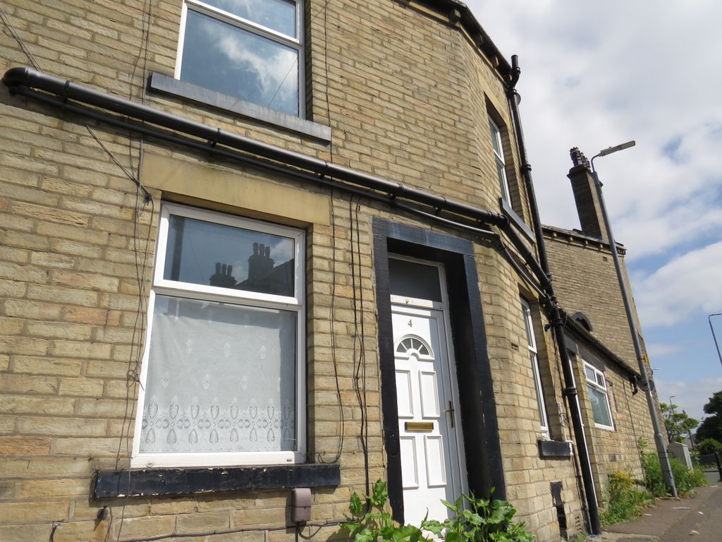 3 bed property to rent in Clay Pits Lane, Halifax HX1 Zoopla